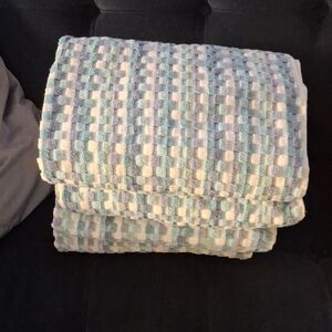 Cozy Woven Home Towels - Blue, Purple and White - Set Of 4